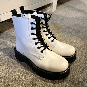 Chunky lace up white platform boots with zipper